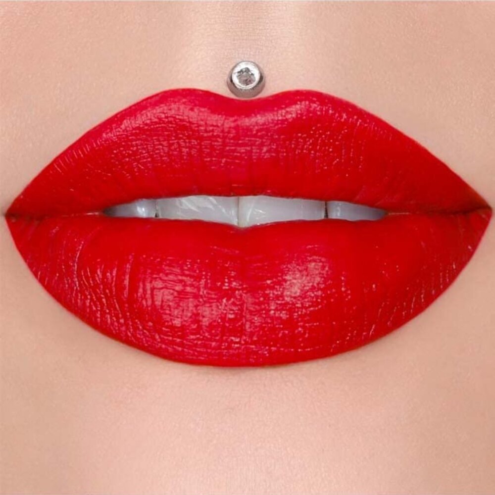 NWT Jeffree Star Velvet Trap Lipstick- Red Affair